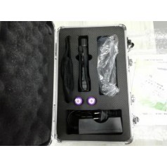 美國(guó)路陽(yáng)紫光燈