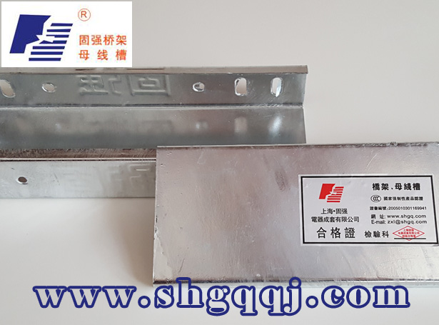  熱鍍鋅電纜橋架廠*** 熱鍍鋅電纜橋架生產(chǎn)工廠