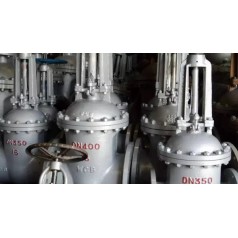 鑄鋼閘閥 國標(biāo)重型法蘭閘閥