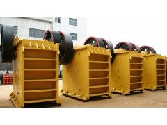 處理顎式破碎機(jī)機(jī)身振動你怎么做