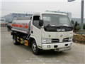 東風(fēng)勁卡加油車 5噸加油車